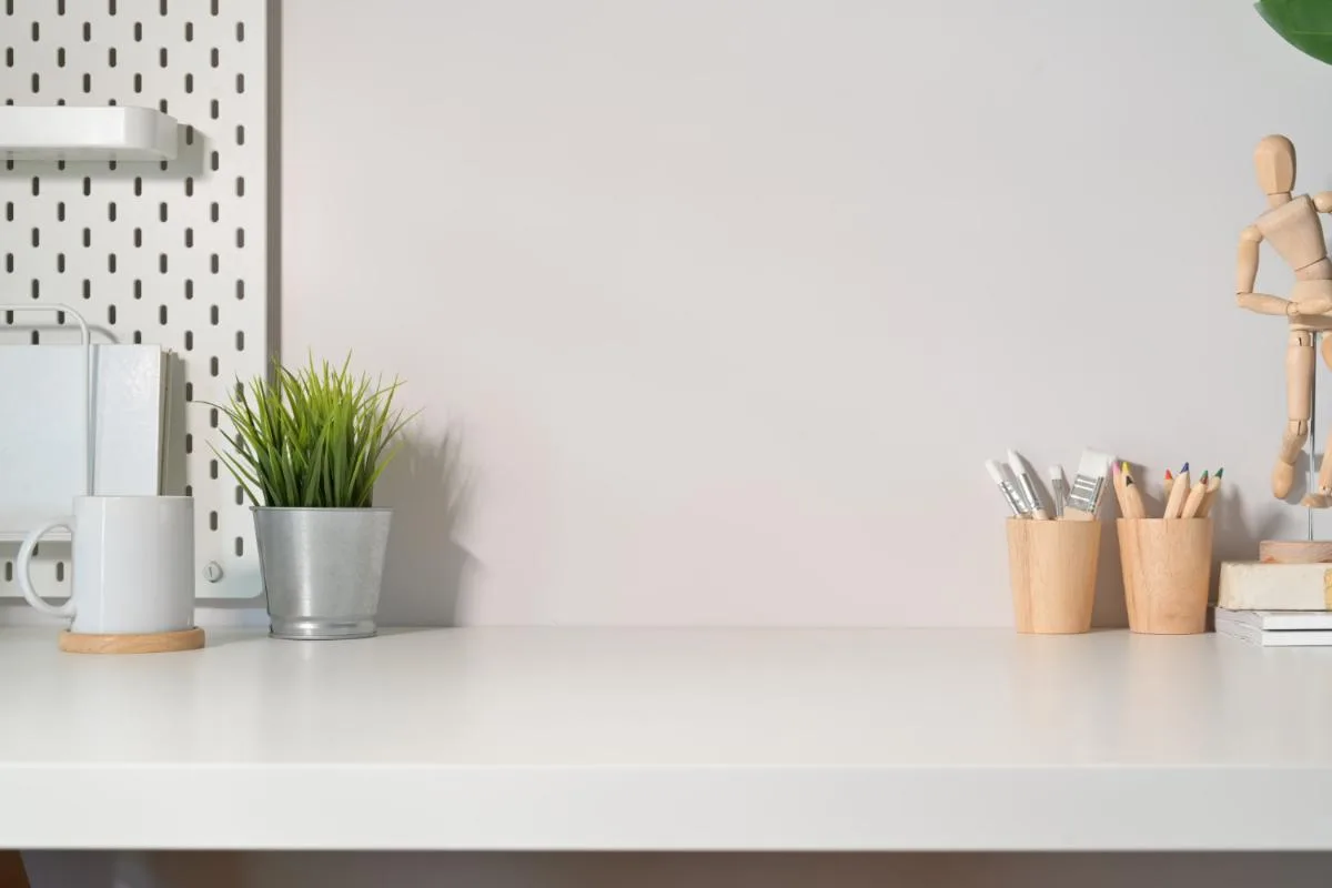 What You Need to Know About Clean Desk Policy at Work